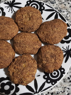 Una foto de Galletas biscuit de avena y plátano