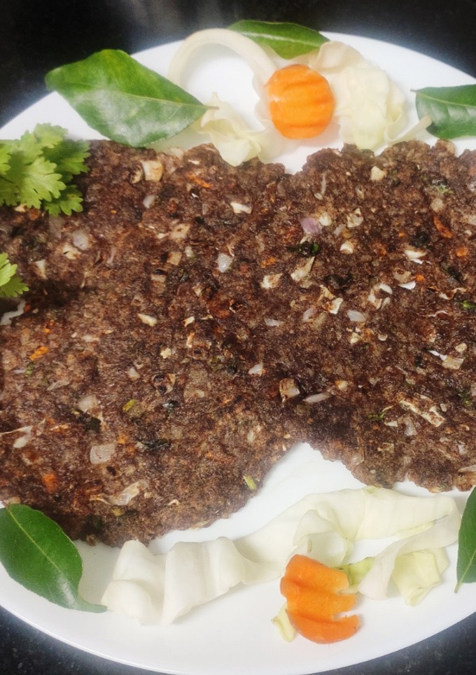 அவல் ராகி மாவு ரொட்டி (Flattened rice,Finger Millet flour roti recipe in tamil) செய்முறை முக்கிய புகைப்படம்