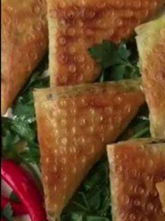 عکسی از دستور سمبوسه پیتزایی🍕