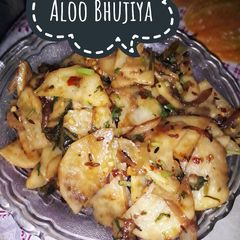 A picture of Aloo Bhujiya.