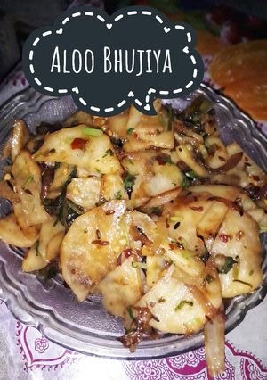 A picture of Aloo Bhujiya.