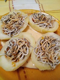 Una foto de Patatas con gulas