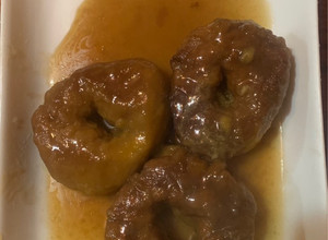 Una foto de Picarones en chancaca