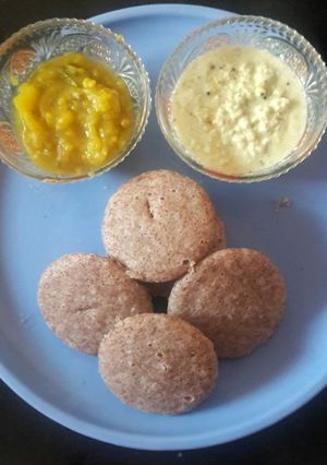 கட்டுயானம்‌ இட்லி (Kattuyaanam idli recipe in tamil) செய்முறை முக்கிய புகைப்படம்