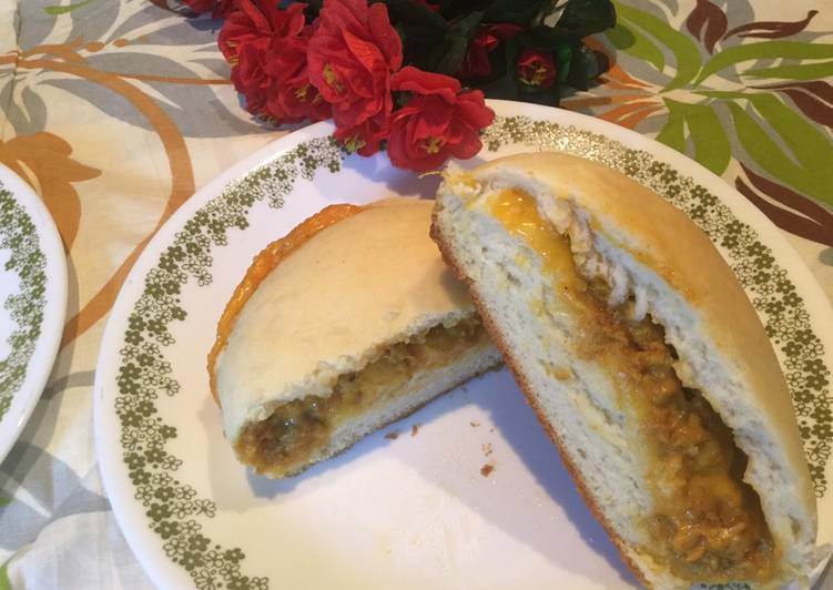 Simple Way to Prepare Speedy Chicken cheese bun