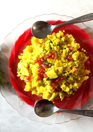 બટેટા પૌવા(Bateta pauva Recipe in Gujarati) રેસીપી મુખ્ય ફોટો