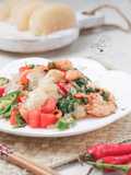 Pomelo salad
