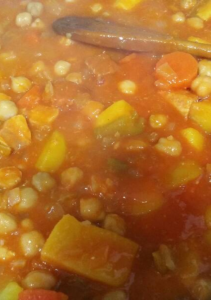Una foto de Garbanzos con tomate
