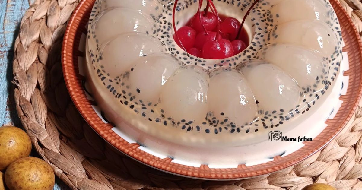 Puding lengkeng lapis susu