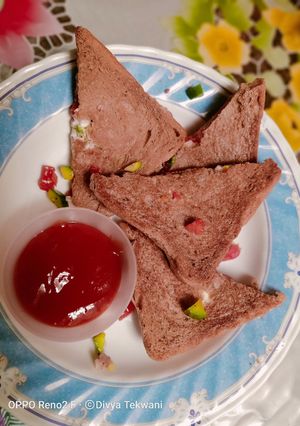 A picture of Veg mayo sandwich.