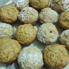 A picture of Apple 🍎cinnamon muffins.