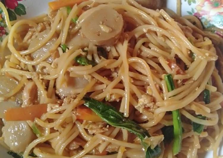 Cara Gampang Menyiapkan Spagetti goreng yang Bisa Manjain Lidah