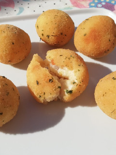 Una foto de Croquetas de gambas al ajillo🦐