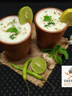 रिफ्रेशिंग मसाला ताक (refreshing masala taak recipe in marathi) रेसिपी चे मुख्य फोटो