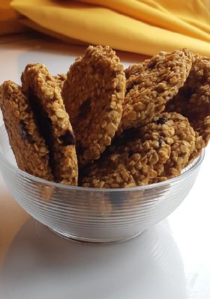 Una foto de Galletas de avena, banana y chips de chocolate