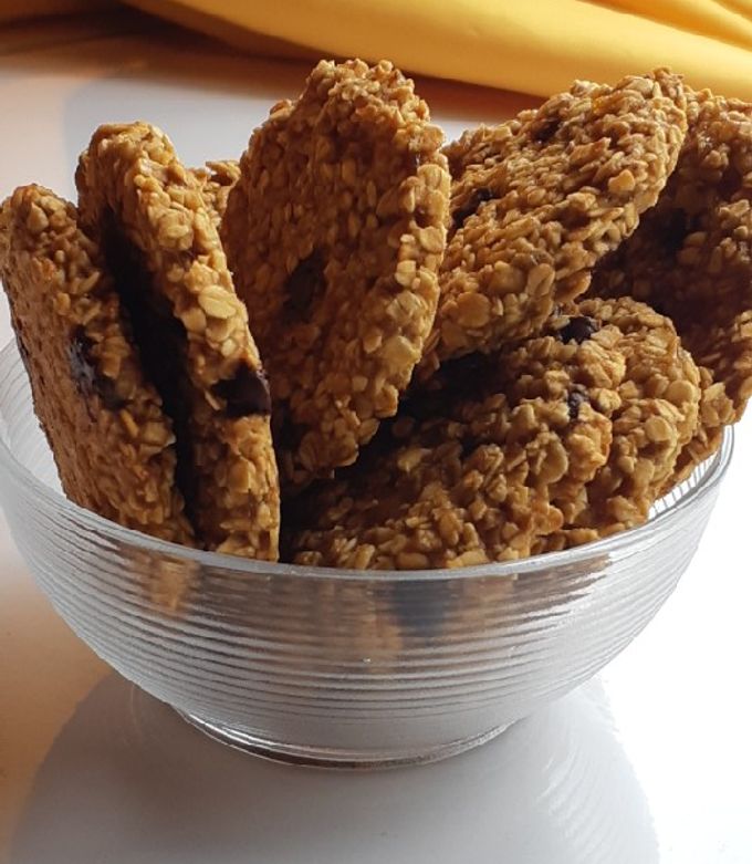 Una foto de Galletas de avena, banana y chips de chocolate
