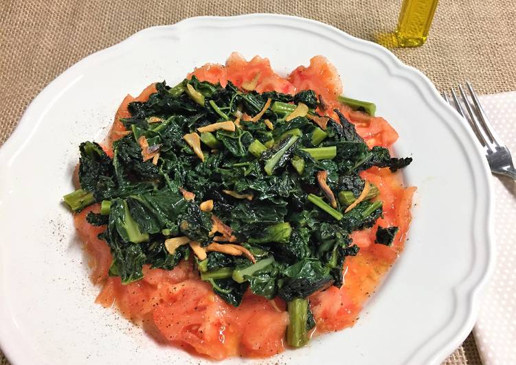 Ensalada de cavolo nero al ajillo