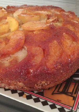 Una foto de Torta de manzana invertida
