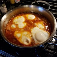 A picture of Shakshouka.