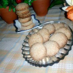 A picture of Coconut biscuits.
