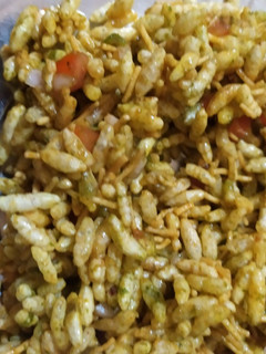 भेल(Bhel recipe in hindi) रेसिपी मुख्य फोटो