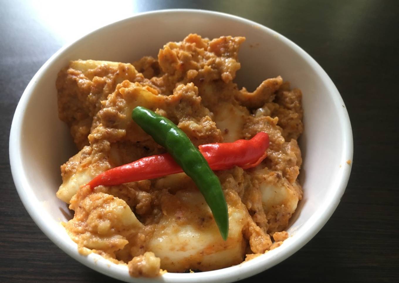 Steamed paneer in tomato and cashew paste (100% oil free)