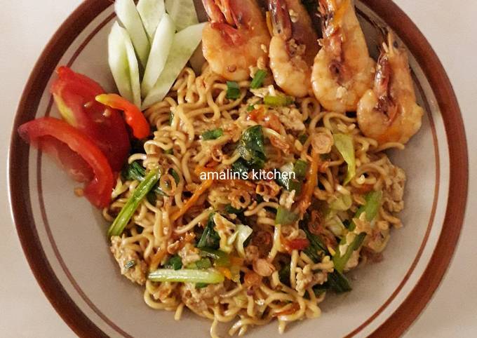 Resep Mie Goreng Udang Oleh Nur Amalina - Cookpad