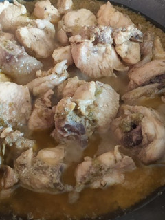 Una foto de Arroz con pollo guisado
