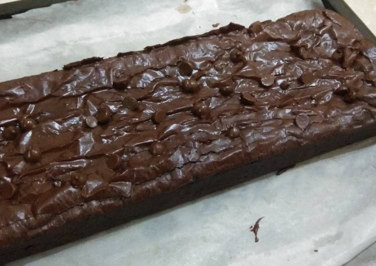 Cara Gampang Membuat Shiny crust fudgy brownie, Lezat Sekali