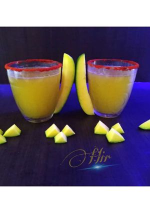 કાચી કેરી નું સરબત (Raw Mango sharabat recipe in gujarati) રેસીપી મુખ્ય ફોટો