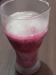 રોઝ લસ્સી (Rose Lassi Recipe In Gujarati) રેસીપી મુખ્ય ફોટો
