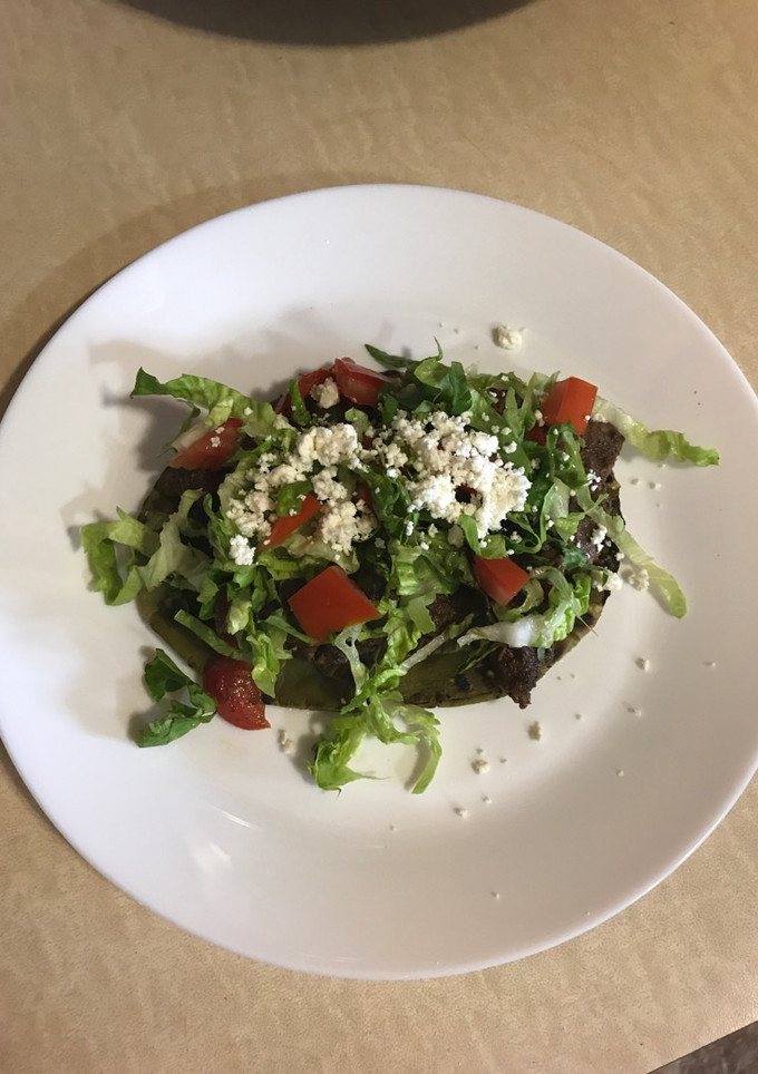 Una foto de Tacos de nopal con carne asada