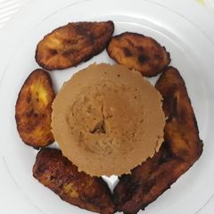 Moi moi with fried plantain A picture of Moi moi with fried plantain.