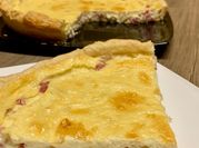 Una foto de tarta embutido