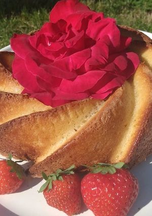 Une photo de Moelleux chocolat blanc et fraises