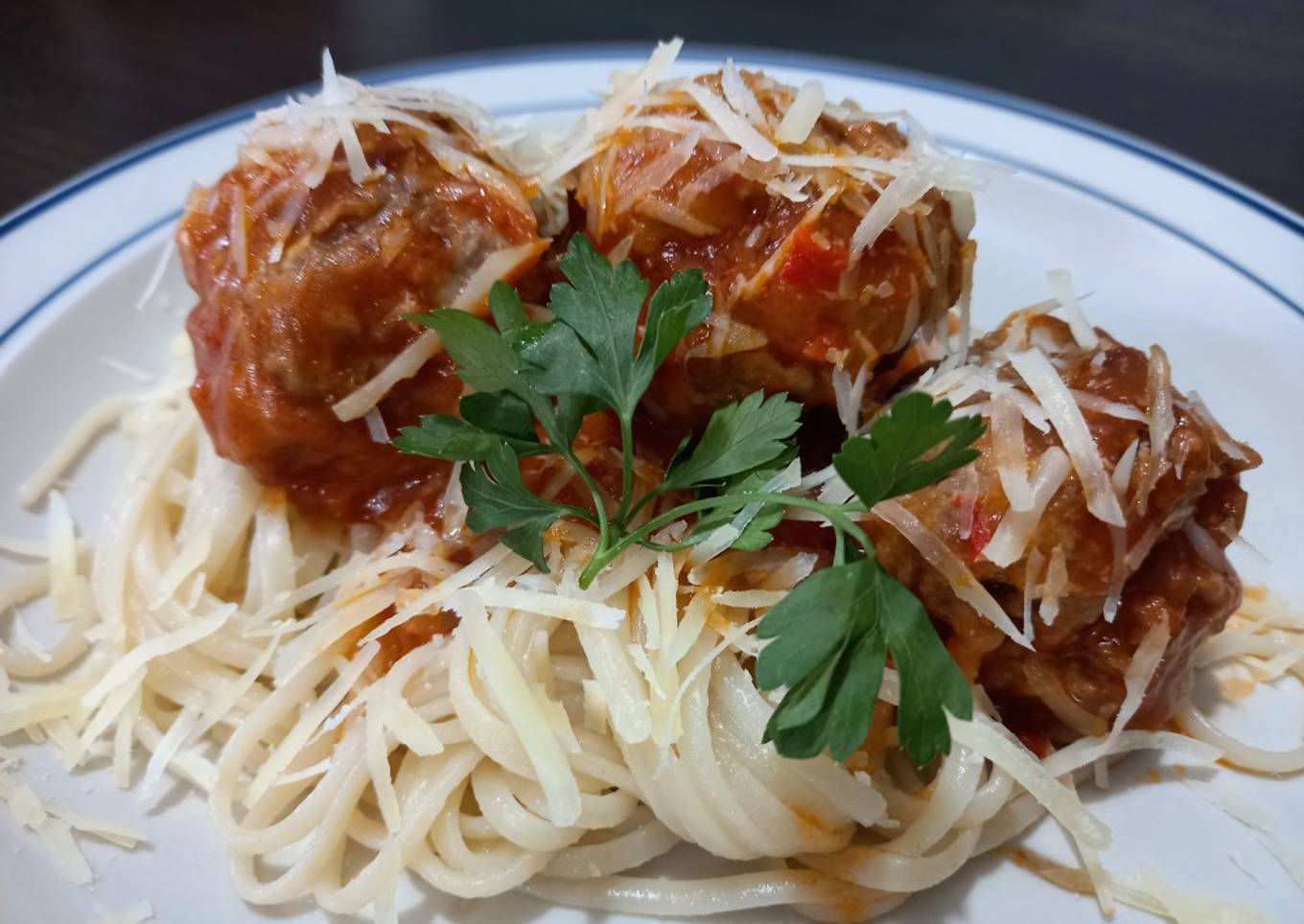 Albóndigas con salsa