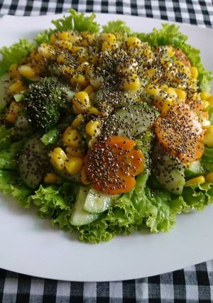 Hình của món Salad hạt chia.