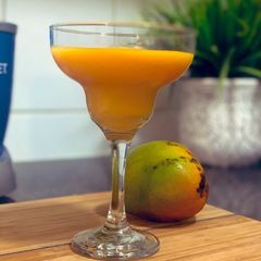 A picture of Mango Chilli Martini.