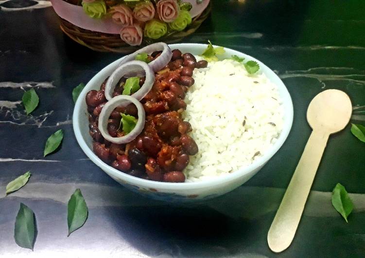 Rajma chawal bowl