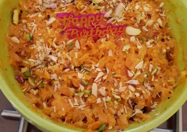 Steps to Prepare Award-winning Carrot Halwa