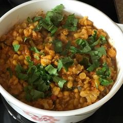 A picture of Cauliflower and split chick peas curry.