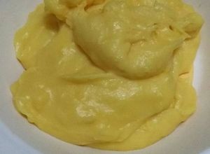 Hình của món Nhân Custard (trứng sữa).