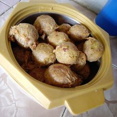 A picture of Yam balls.