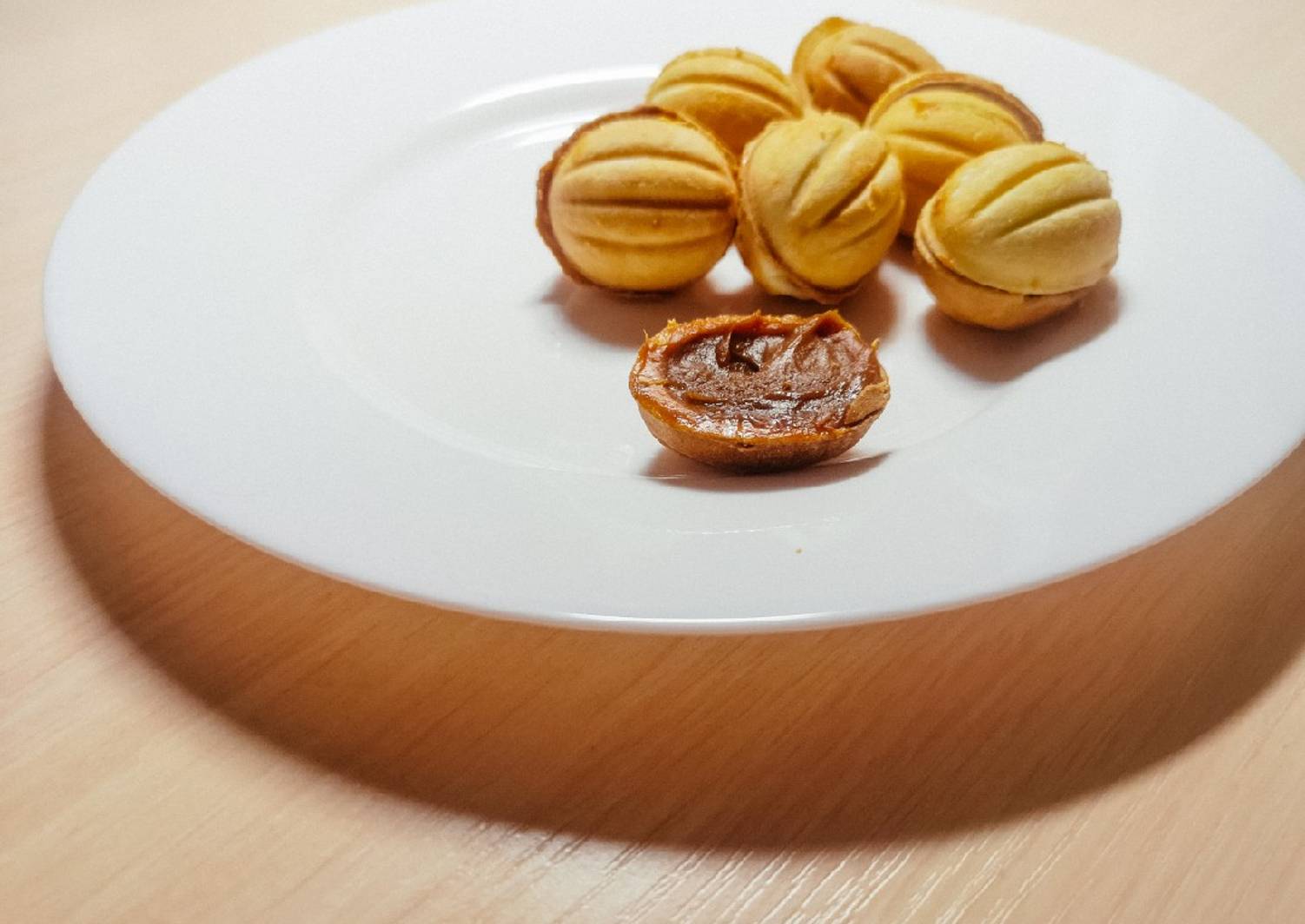 Орешки печеные со сгущенкой