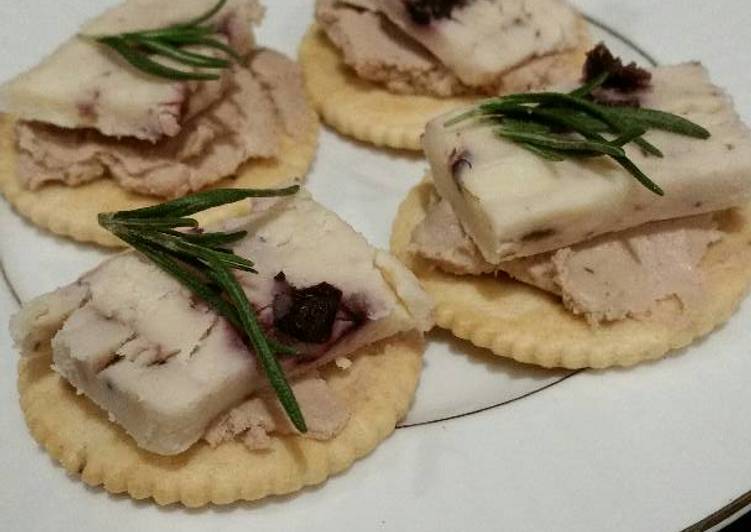 Recipe of Perfect Brad&#39;s foie Gras hors d&#39;oeuvres