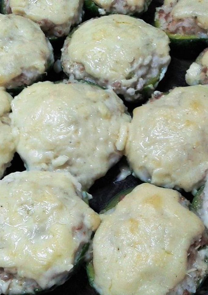 Una foto de Zapallitos rellenos con carne y arroz