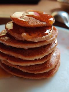 પૅનકૅક્સ..😍 (Pancakes Recipe In Gujarati) રેસીપી મુખ્ય ફોટો
