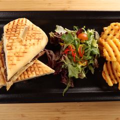 A picture of Steak sandwich.