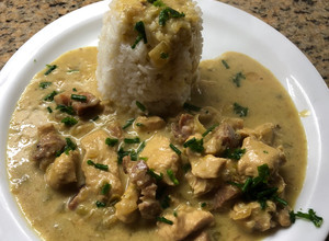 Una foto de Strogonoff de pollo