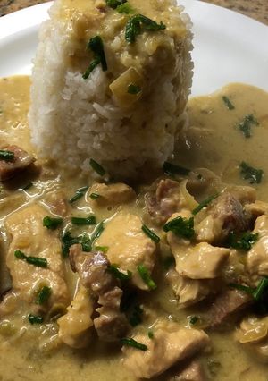 Una foto de Strogonoff de pollo